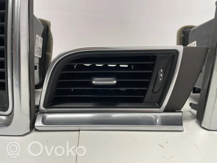 Porsche Macan Dash center air vent grill 95B55800502