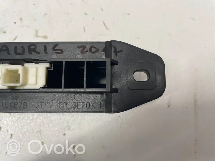 Toyota Auris E180 Interruptor para abrir la puerta trasera 15C879