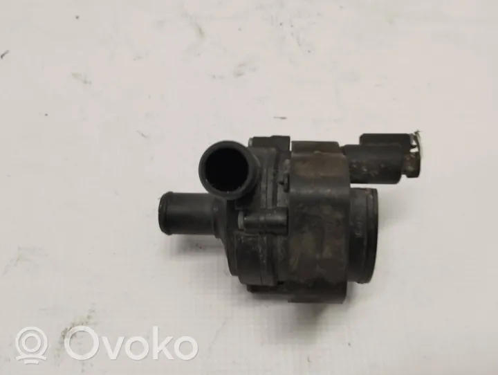 Mercedes-Benz E W213 Pompe à eau de liquide de refroidissement A0005005400