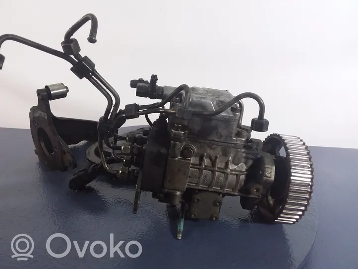 Volkswagen PASSAT B5 Fuel injection high pressure pump 038130107J