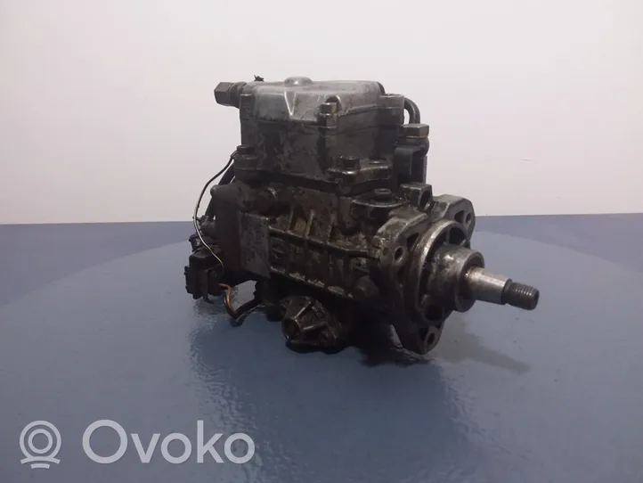 Volvo S70  V70  V70 XC Pompe d'injection de carburant à haute pression 074130110M