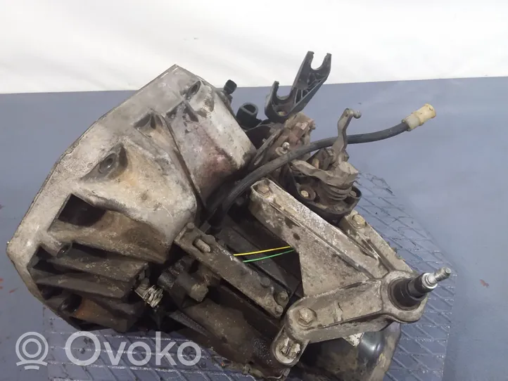 Renault Clio III Mechaninė 6 pavarų dėžė JH3131