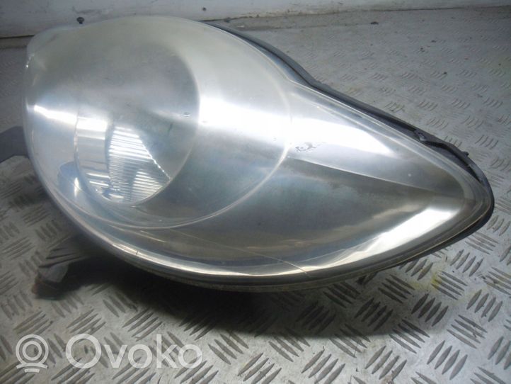 Peugeot 107 Lampa przednia 