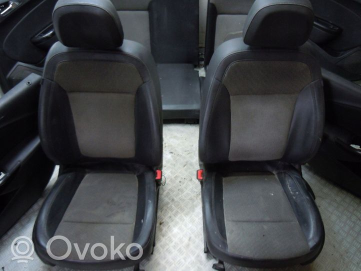 Opel Astra J Set interni 