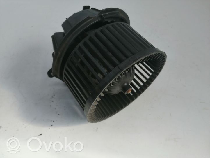 Peugeot 1007 Ventola riscaldamento/ventilatore abitacolo 