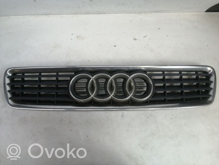 Audi A4 S4 B5 8D Griglia anteriore 8D0853651R