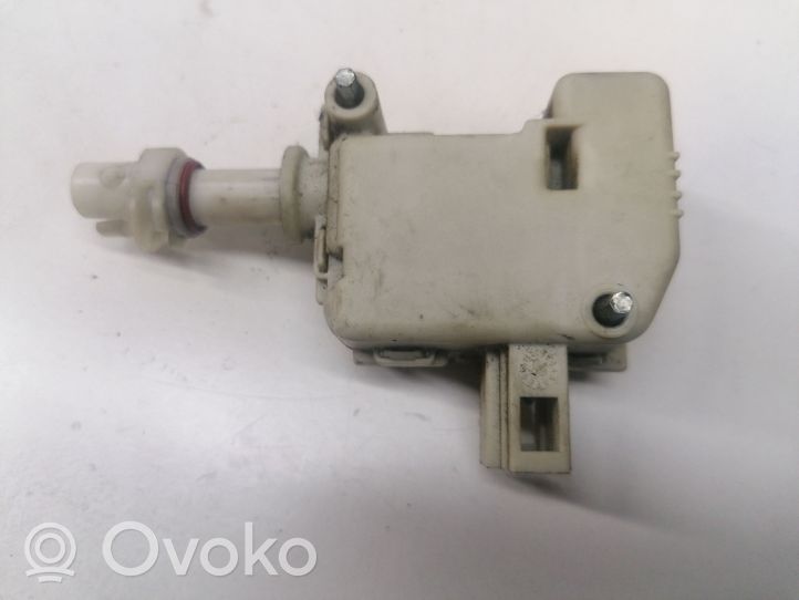 Audi A2 Fuel tank cap lock motor 8Z0810773