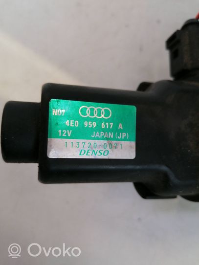 Audi A8 S8 D3 4E Valvola di regolazione del liquido di raffreddamento e del riscaldatore 4E0959617A