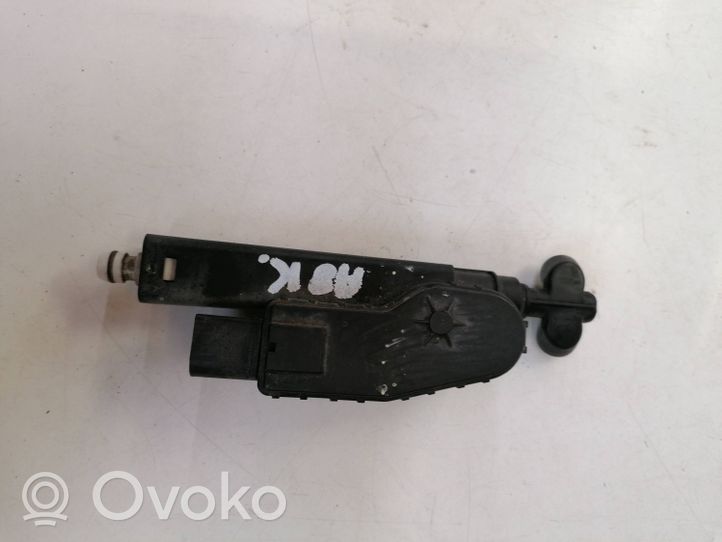 Audi A8 S8 D3 4E Ugello a spruzzo lavavetri per faro 4F0955965AA