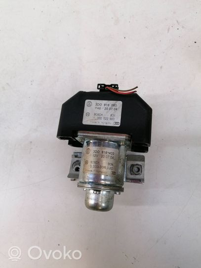 Volkswagen Phaeton Charging relay 3D0919433