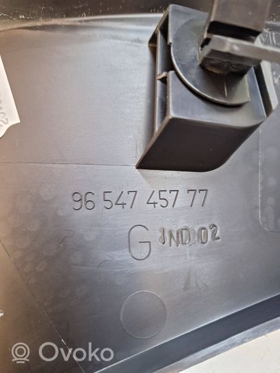 Citroen C4 Grand Picasso Sivukaiuttimen suoja 9654745777