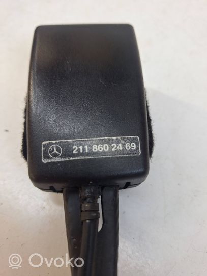 Mercedes-Benz E W211 Boucle de ceinture de sécurité avant 2118602469