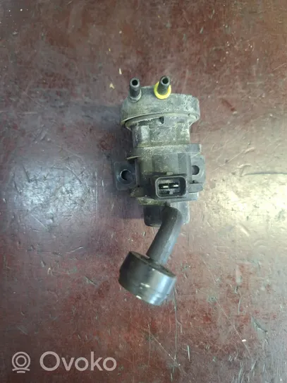 Opel Frontera B Solenoidinis vožtuvas 4715396