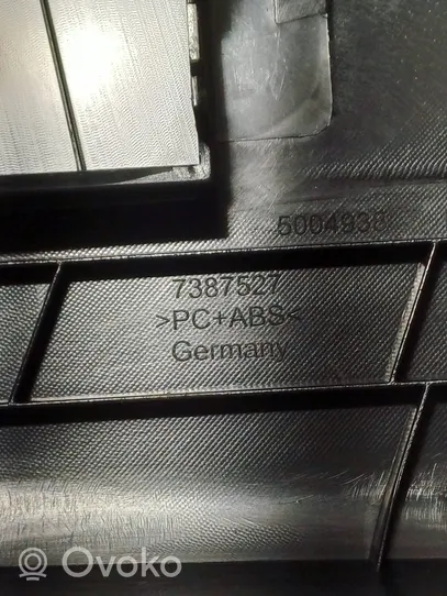 BMW 5 G30 G31 Muu vararenkaan verhoilun elementti 7387527