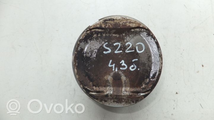 Mercedes-Benz S W220 Piston 89L45