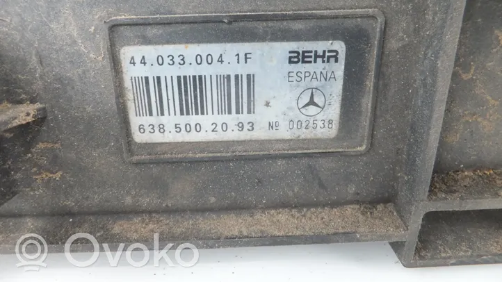 Mercedes-Benz Vito Viano W638 Ilmastointilaitteen kondenssipuhallin (A/C) 0130305232