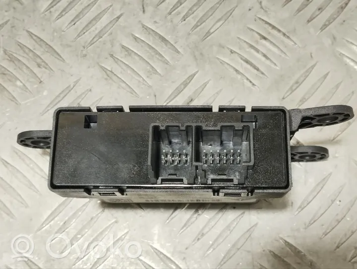 Dodge Challenger Centralina/modulo sensori di parcheggio PDC 68154320AA