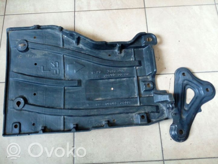 Toyota Prius (XW30) Couvre-soubassement avant 5816647020