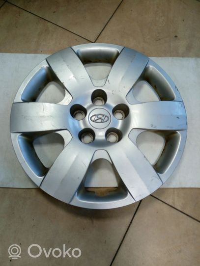 Hyundai Sonata R16 wheel hub/cap/trim 