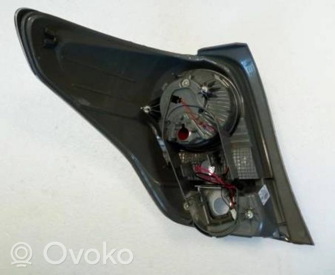 Toyota Verso Takapuskurin valo 815510F092