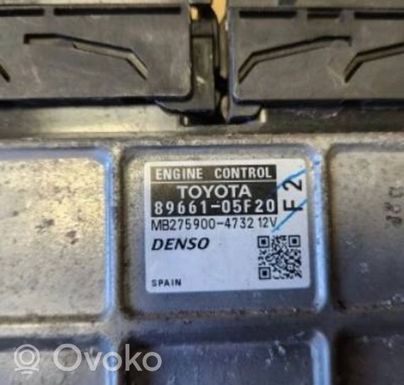 Toyota Avensis T270 Moottorin ohjainlaite/moduuli 89661-05F20