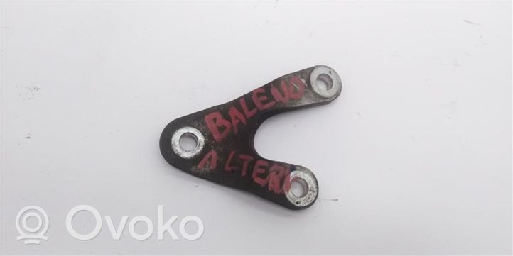 Suzuki Baleno IV Support de générateur / alternateur 