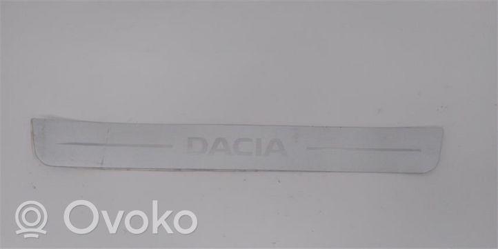 Dacia Lodgy Copertura del rivestimento del sottoporta anteriore 