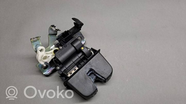 Volkswagen PASSAT B8 Serratura portiera di carico 3G0827503C