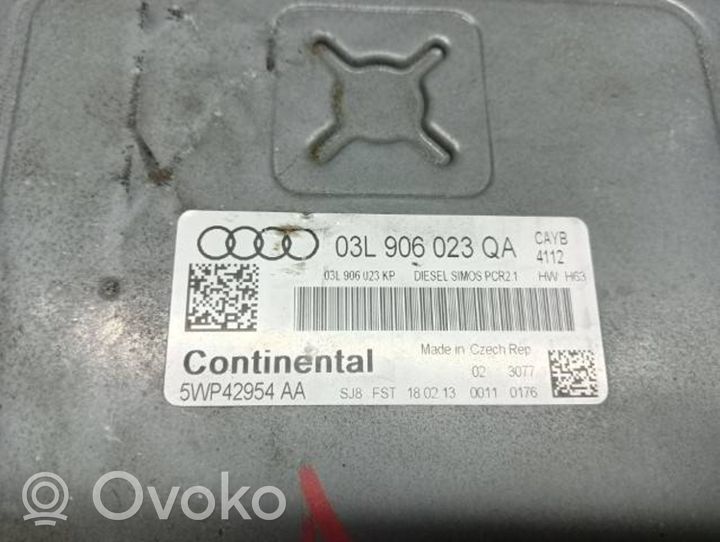 Audi A1 Moottorin ohjainlaite/moduuli 03L906023QA