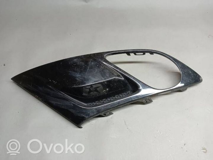 Opel Zafira C Etupuskurin alempi jäähdytinsäleikkö 20802920