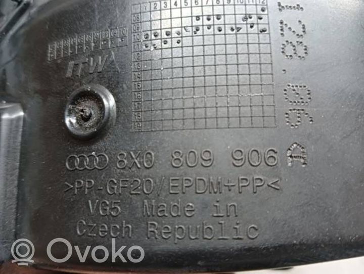 Audi A1 Klapka wlewu paliwa 8X0809906A