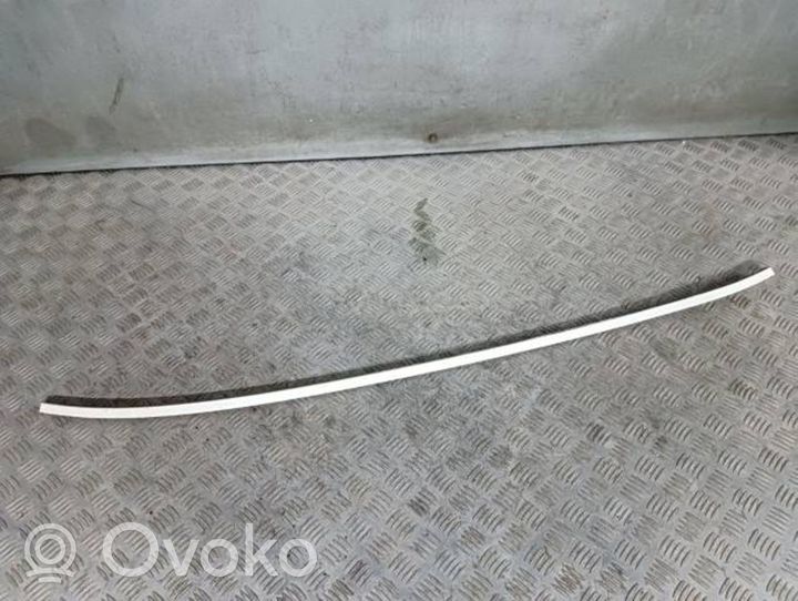 Audi A1 Dekoratīva jumta lenta – "moldings" 8X3853706A