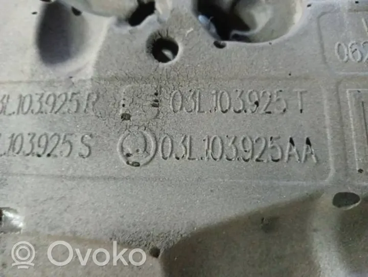 Skoda Yeti (5L) Osłona górna silnika 03L103925R