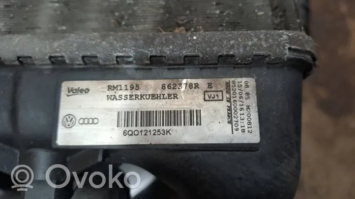 Skoda Fabia Mk3 (NJ) Radiatore di raffreddamento 6Q0121253K