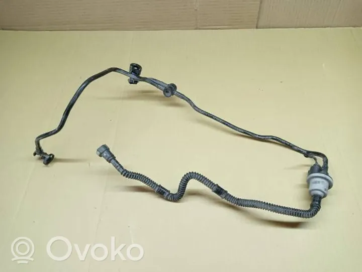 Volkswagen Golf VII Vacuum line/pipe/hose 04E133514C