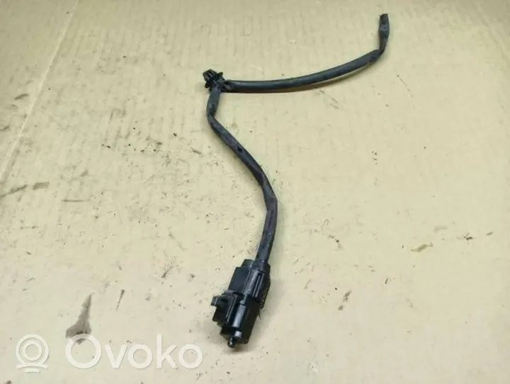 Nissan Juke I F15 Outside/external air temperature sensor 