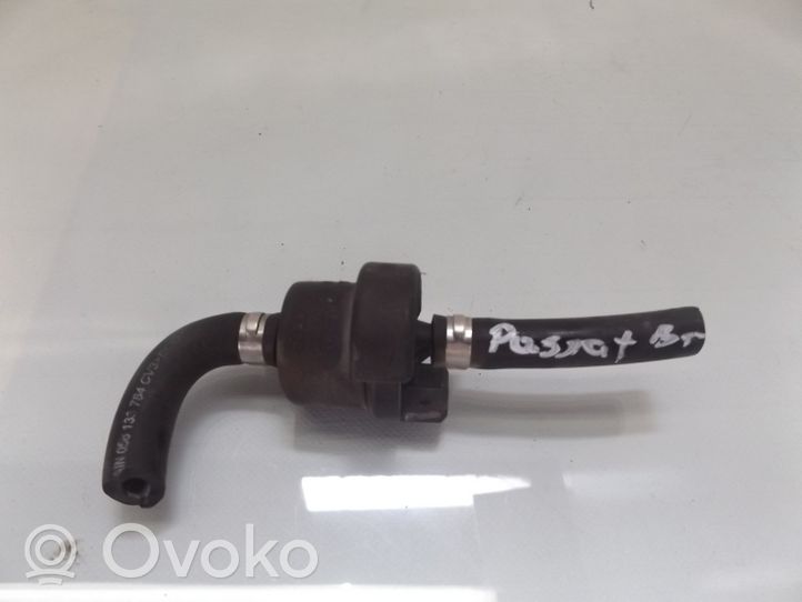 Volkswagen PASSAT B5 Fuel tank valve 