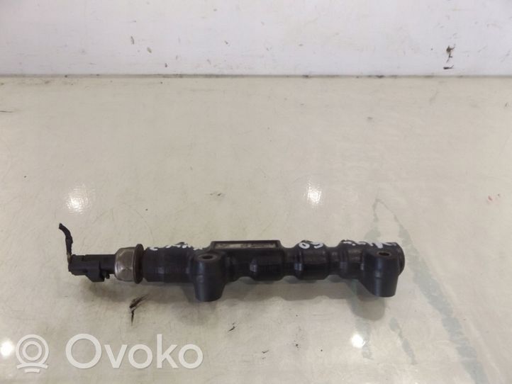 Ford C-MAX I Tuyau de conduite principale de carburant 965459268