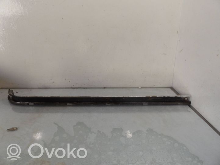 Mercedes-Benz Vito Viano W639 Liukuoven alakisko A6397661137