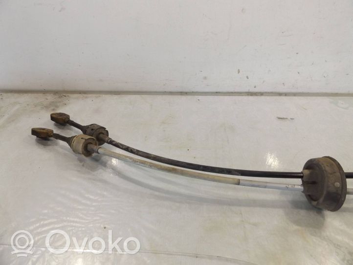 Opel Meriva A Gear shift cable linkage 