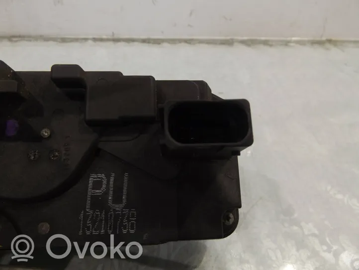 Opel Astra H Front door lock 13210738PU