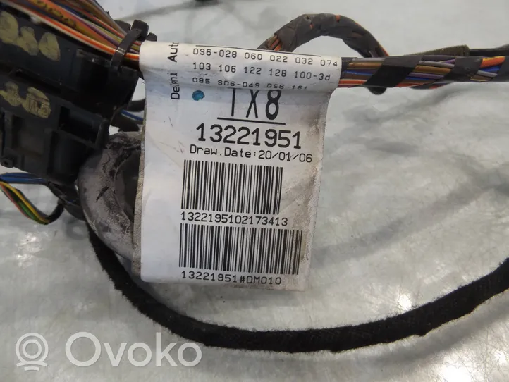 Opel Corsa D Cableado de puerta delantera 13221951