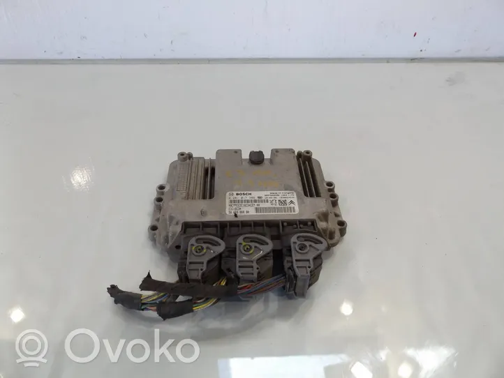 Citroen C3 Komputer / Sterownik ECU silnika 0281017388