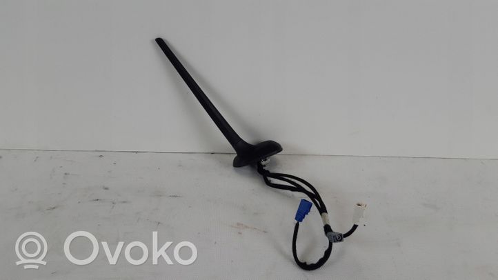 Fiat 500E Radion antenni 