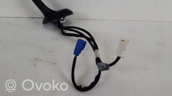 Fiat 500E Radion antenni 