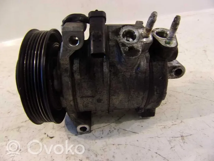 Chrysler 300C Compressore aria condizionata (A/C) (pompa) P68021835AE