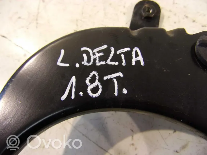 Lancia Delta Fijación del filtro de aire 