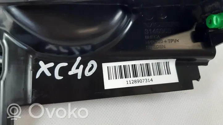 Volvo XC40 Lokasuojan vaahtomuovituki/tiiviste 31469051