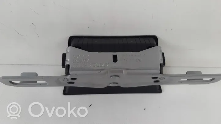 Volvo XC40 Anello/gancio di chiusura del portellone 31484517