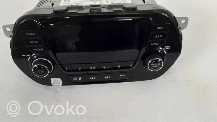 Fiat 500E Panel / Radioodtwarzacz CD/DVD/GPS 7356609130